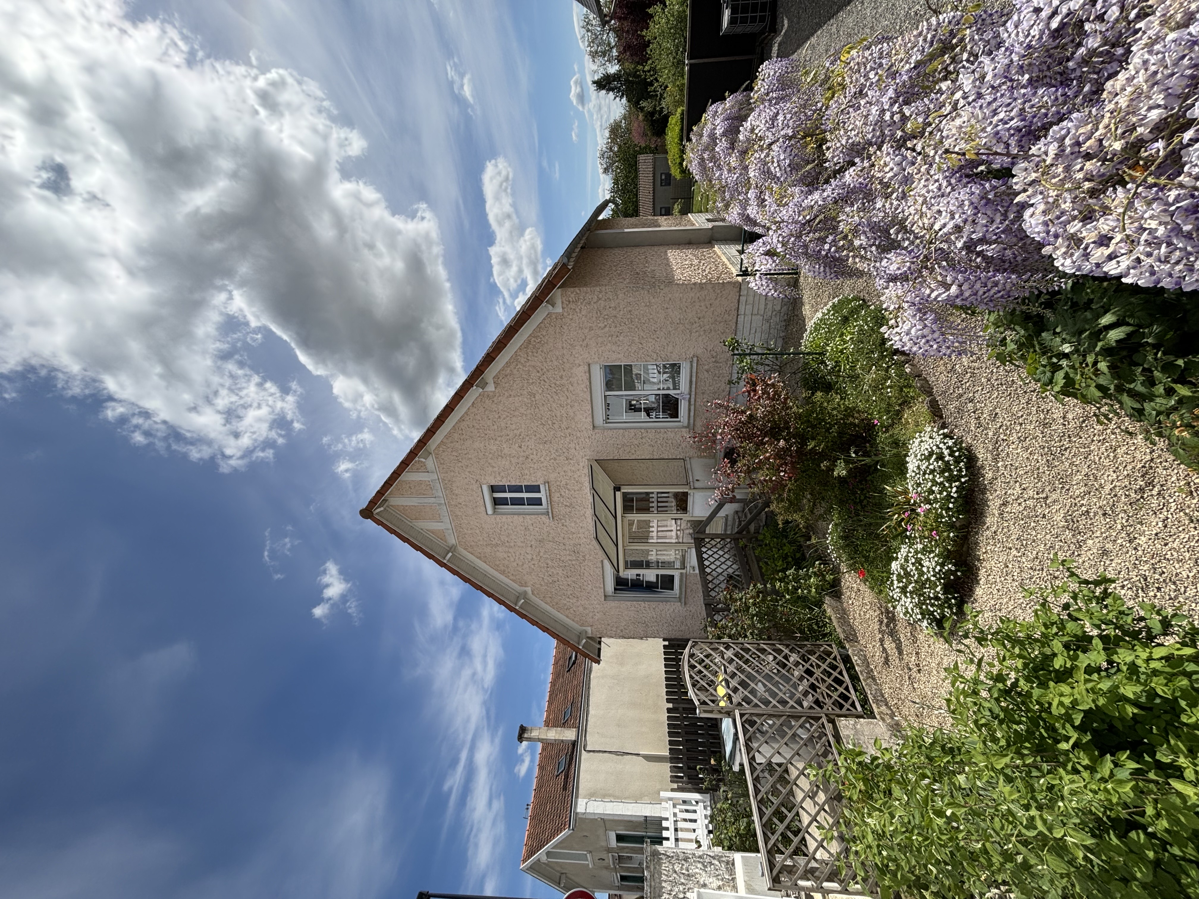 Maison devant